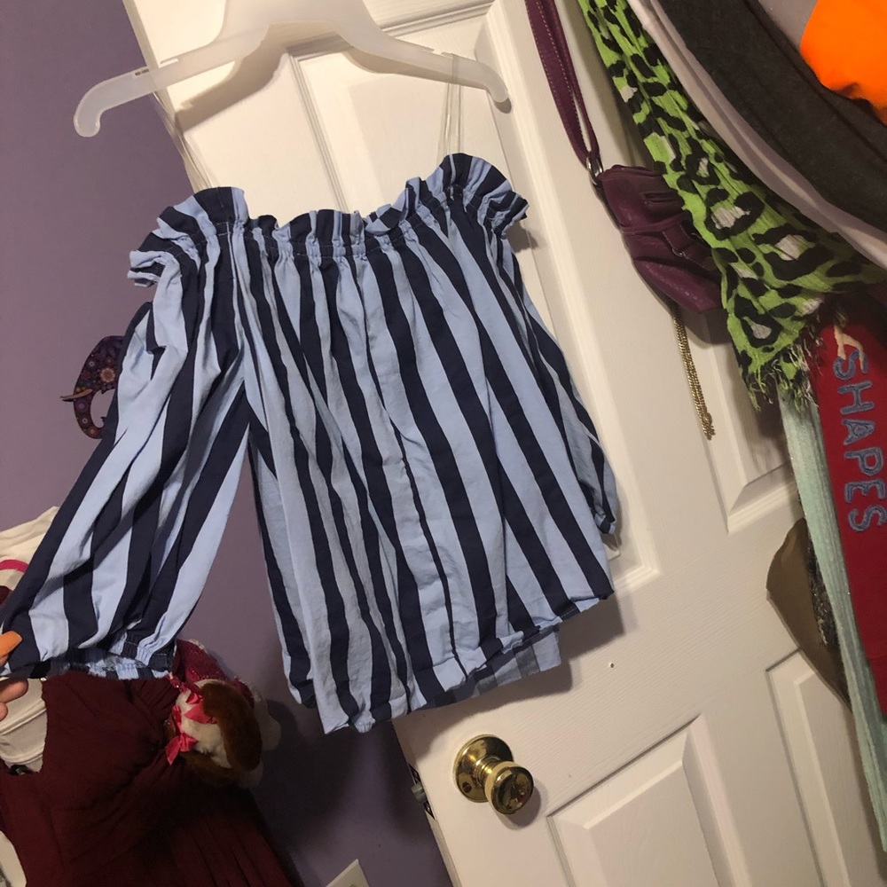 STRIPED OFF SHOULDER SHIRT